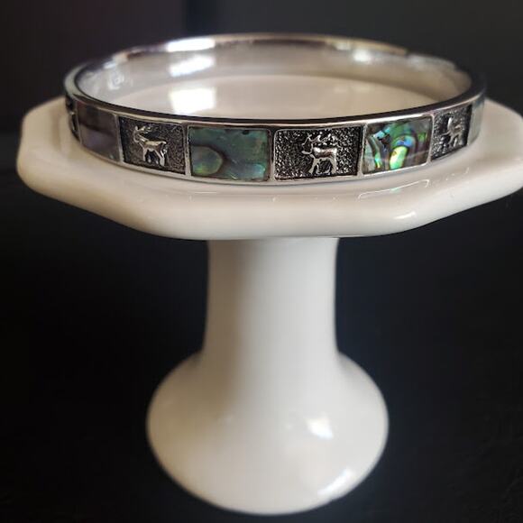 VTG Abalone Shell Inlay Bangle Bracelet Silver Tone with Ram Inserts Signed M - Picture 9 of 9